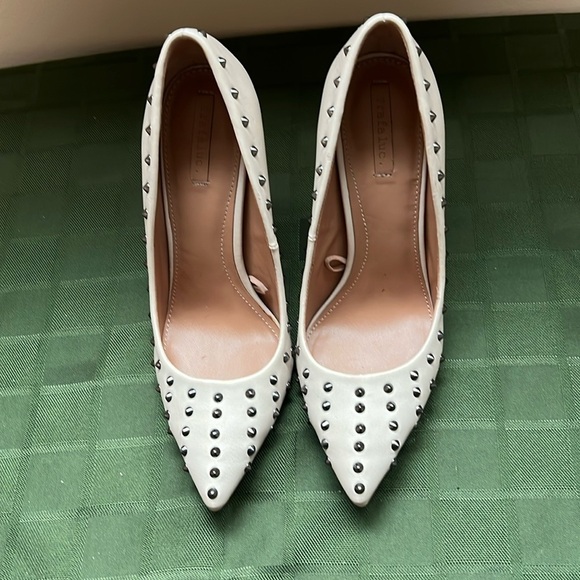 Zara Shoes - Zara Heels with studs
